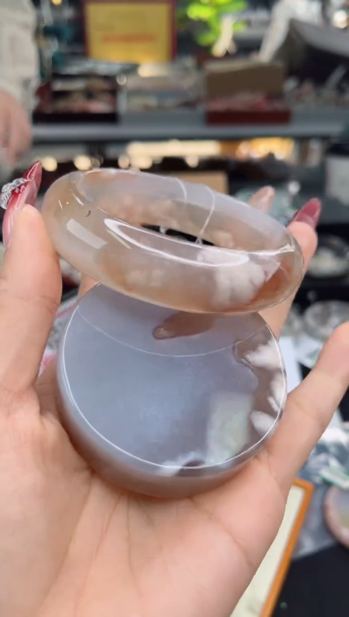 【闪购商品】石英质玉手镯未镶嵌61圈口（赠品镯心）3455425