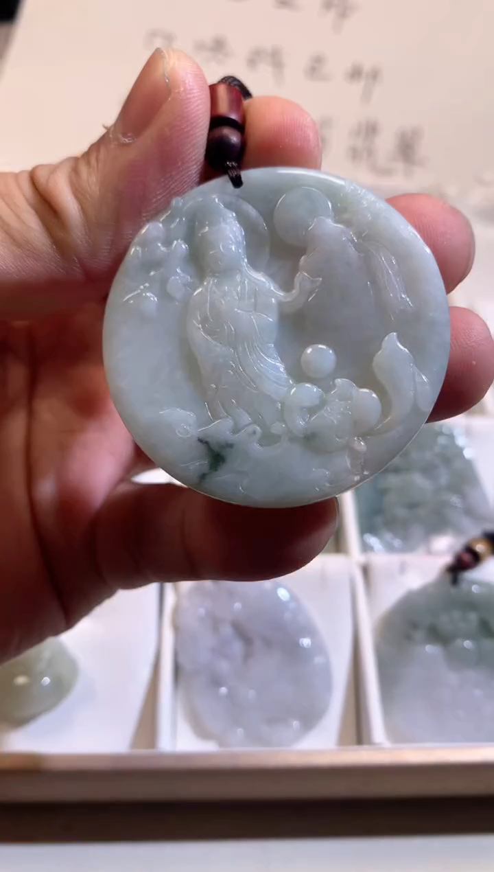 【闪购商品】翡翠颈饰未镶嵌02/15/60