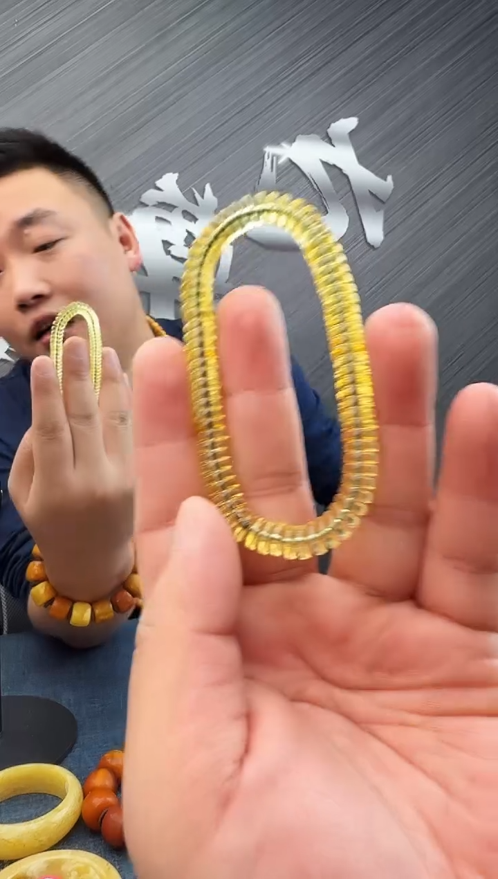 蜜蜡未镶嵌珠宝奇石假一罚十7，多样性发其一