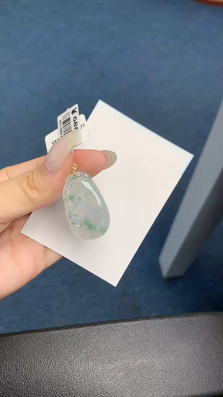 翡翠18K金镶嵌颈饰天然翡翠a货