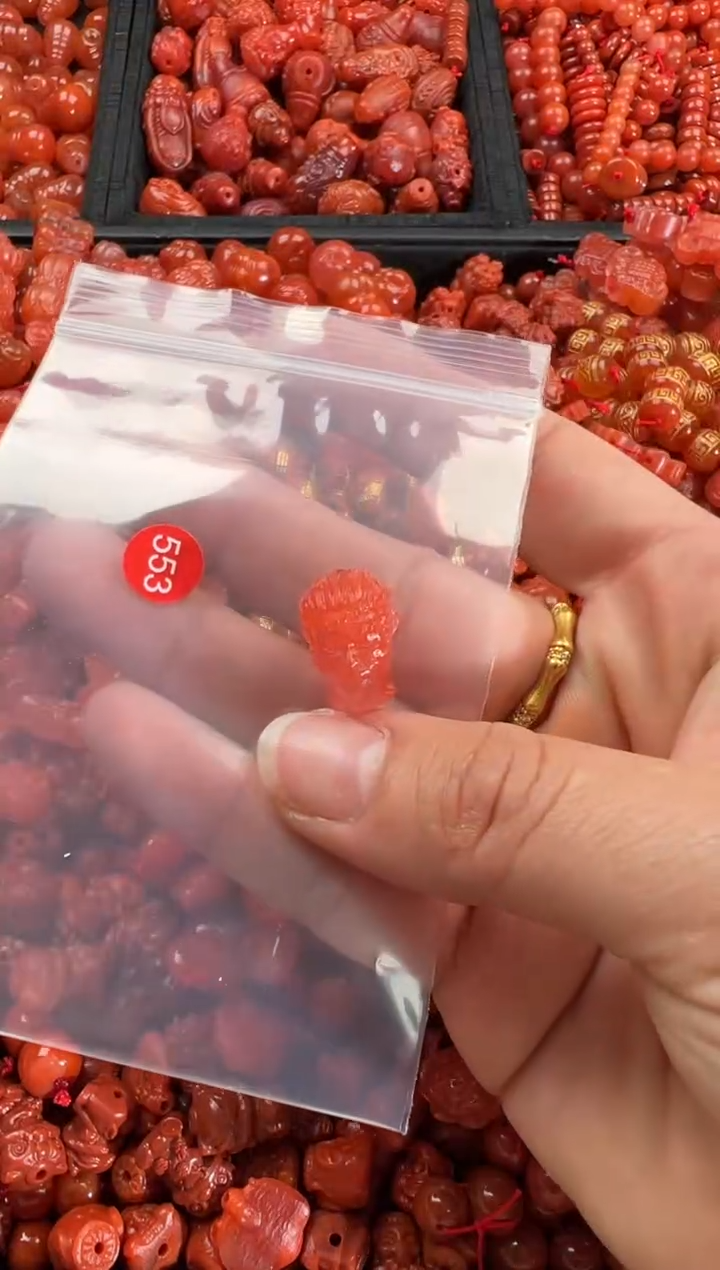 【闪购商品】南红玛瑙颈饰未镶嵌1