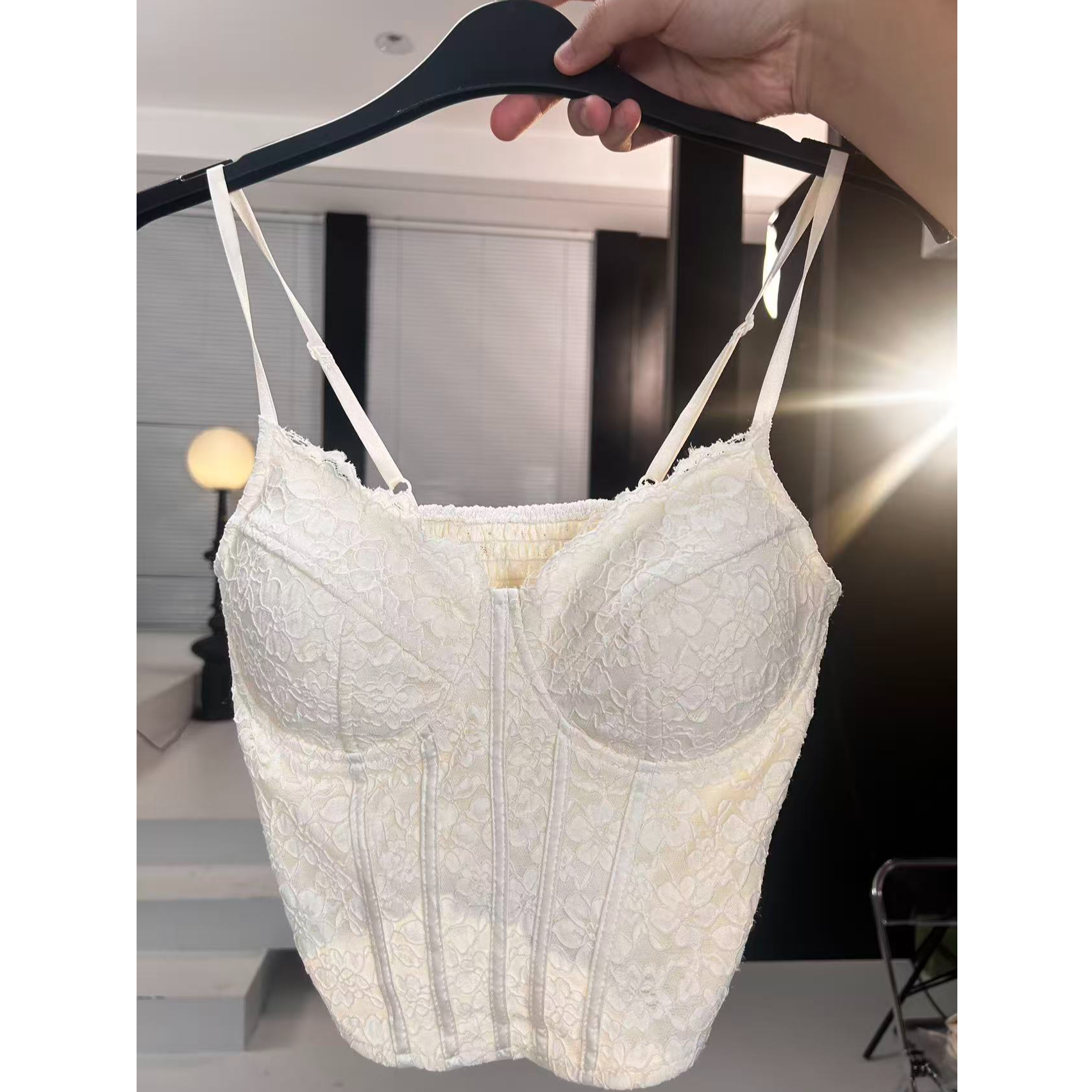 暖耳听冬/co&sheng小个子显瘦吊带背心百搭性感时尚内搭蕾丝花边