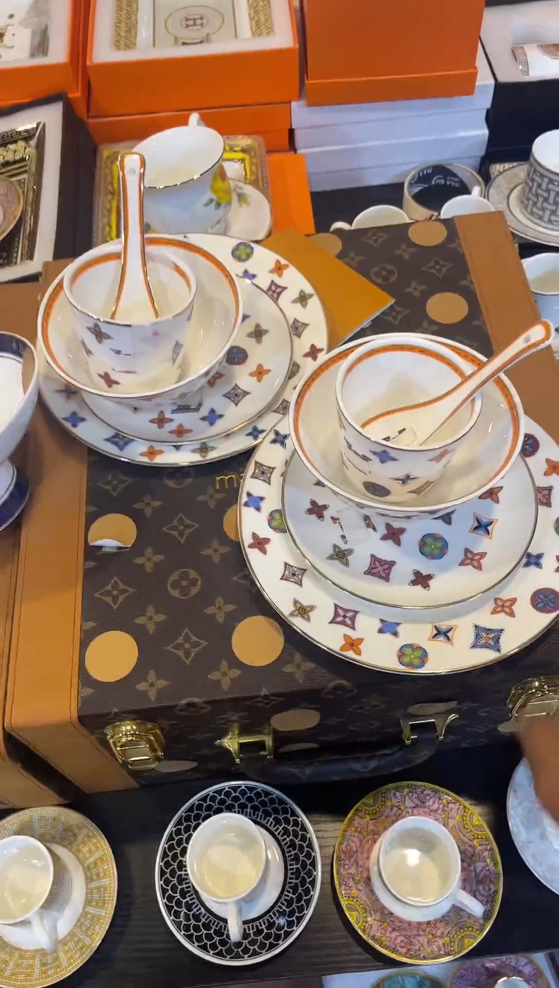 杯鸿辉家品牌瓷器，京东包邮！