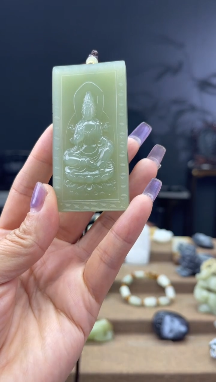 颈饰未镶嵌和田玉1