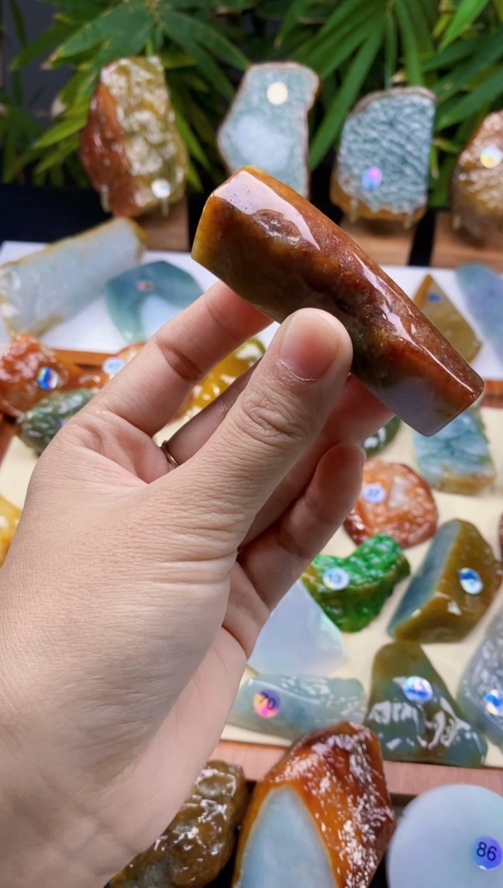 定制翡翠未镶嵌翡翠