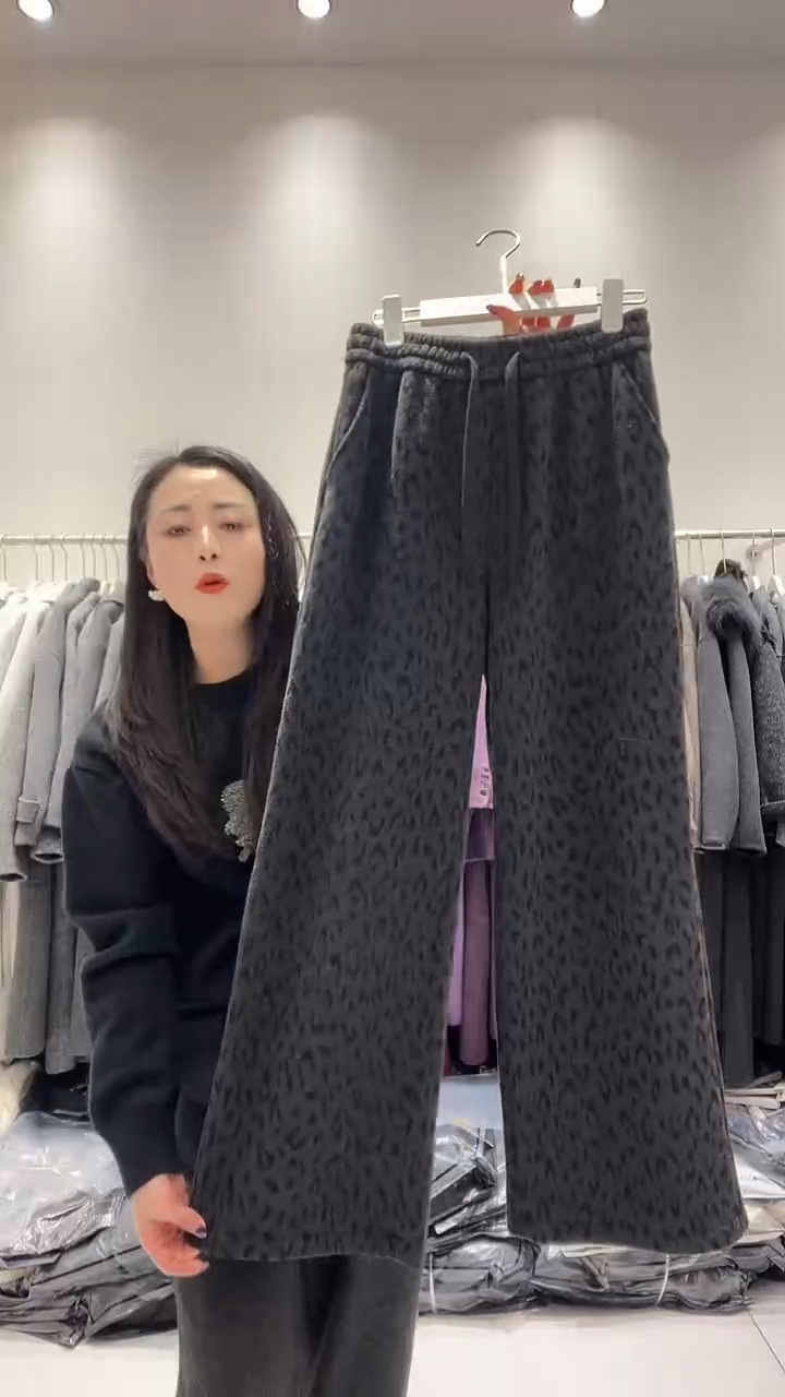 商贸城锦汐里女装批发002