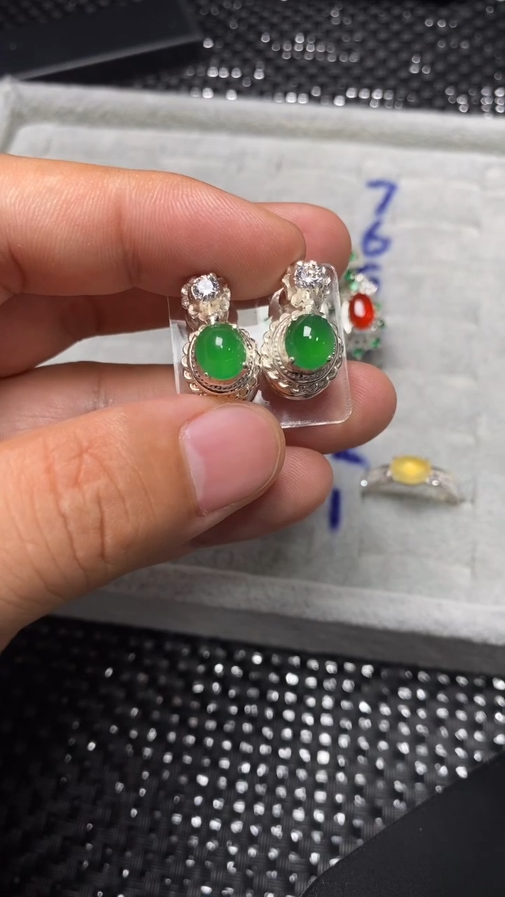 定制翡翠未镶嵌流*、天然缅甸翡翠A货