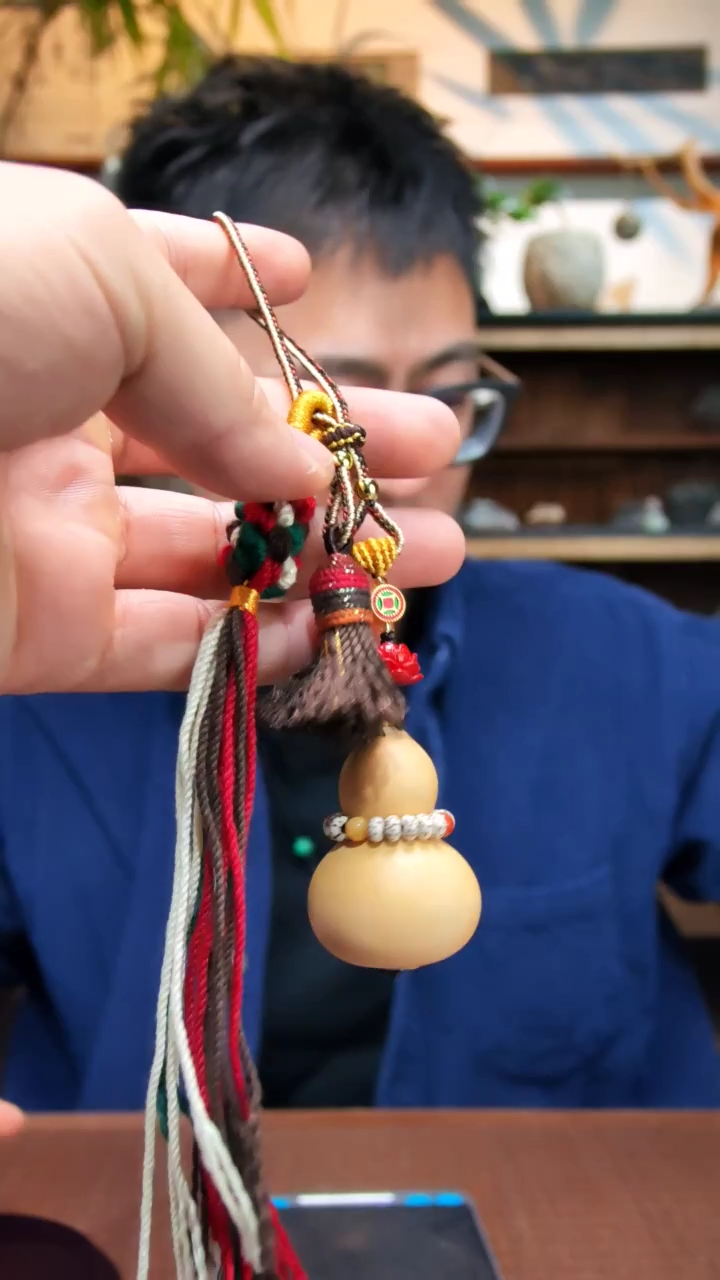 天然辰砂朱砂莲花配饰挂件DN