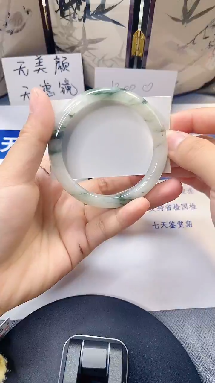 未镶嵌手镯石英质玉35-5758