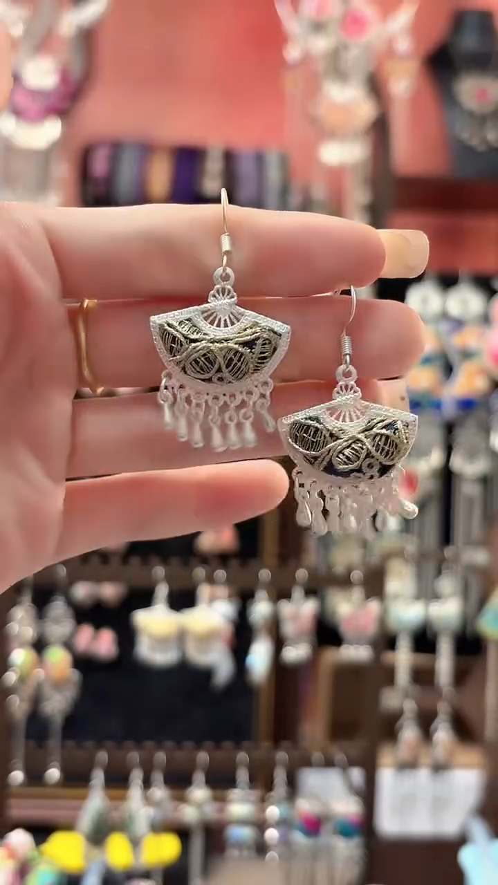 织绣 云织谣民族风精美饰品   325