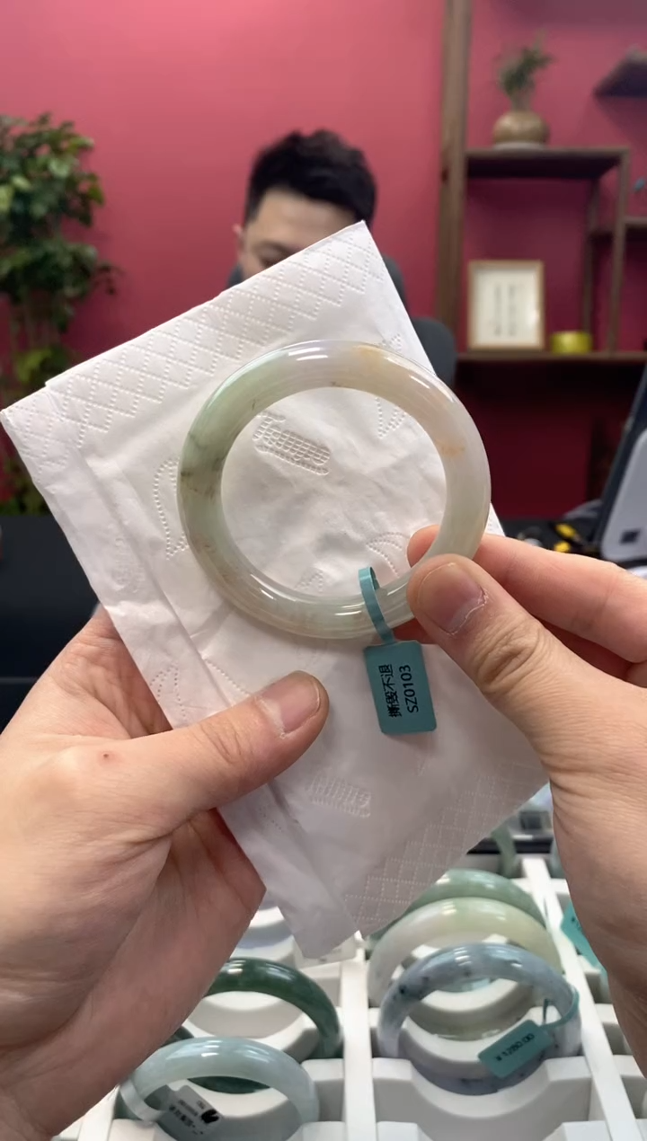 【闪购商品】翡翠手镯未镶嵌00003819