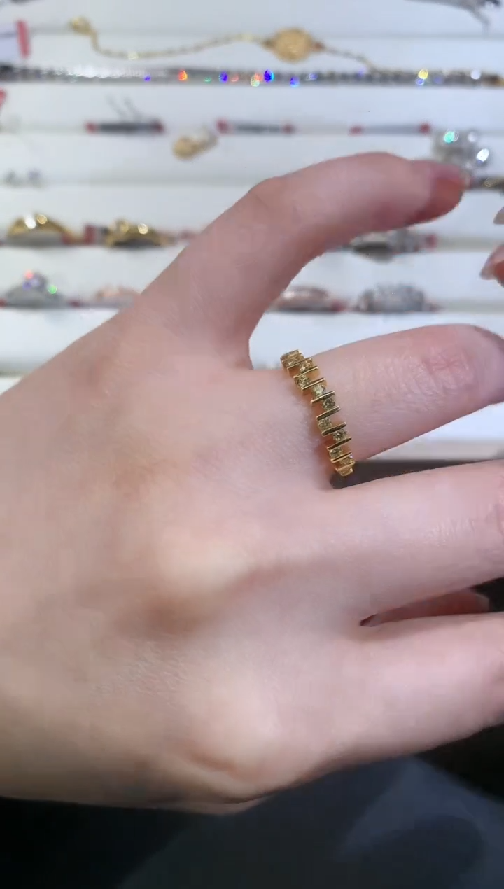 【闪购商品】钻石戒指18K金镶嵌Z295|2980