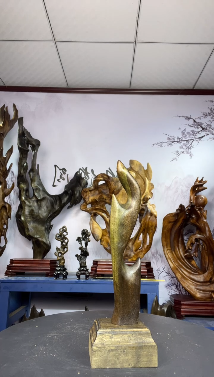 金丝楠木雕款现**存金丝楠木工艺品摆件