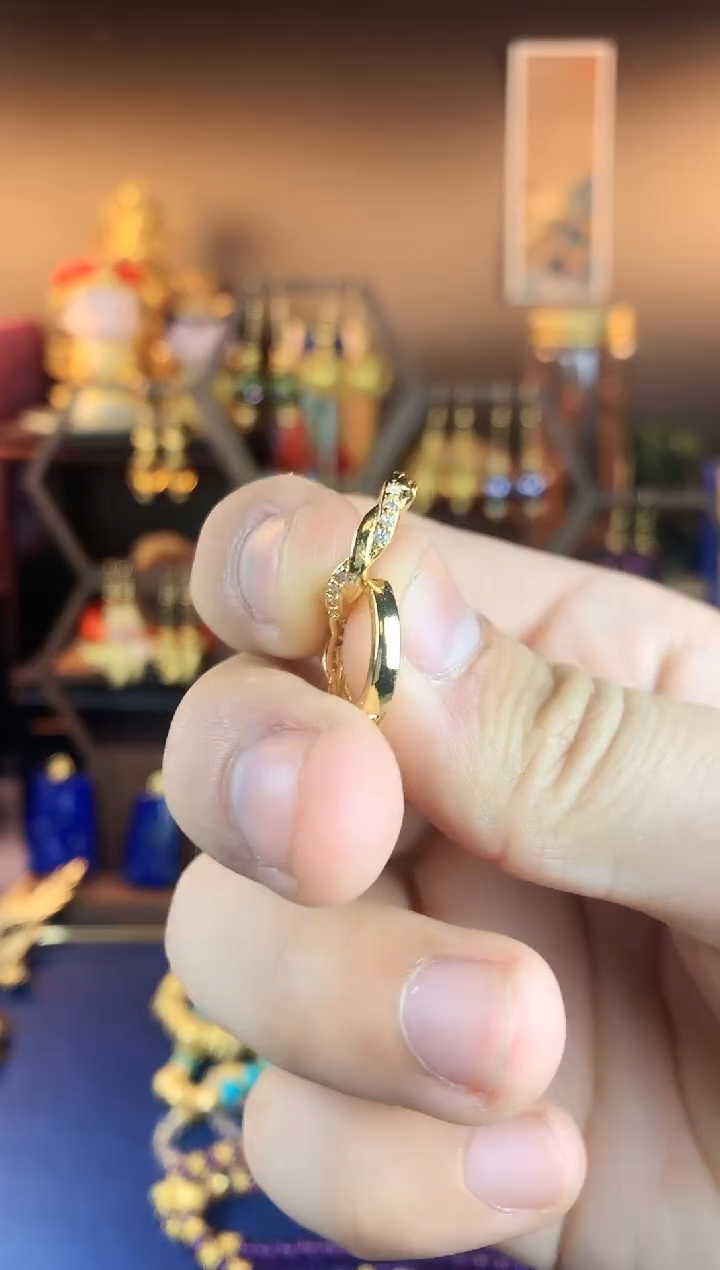 【闪购商品】金色圆形珐琅耳扣