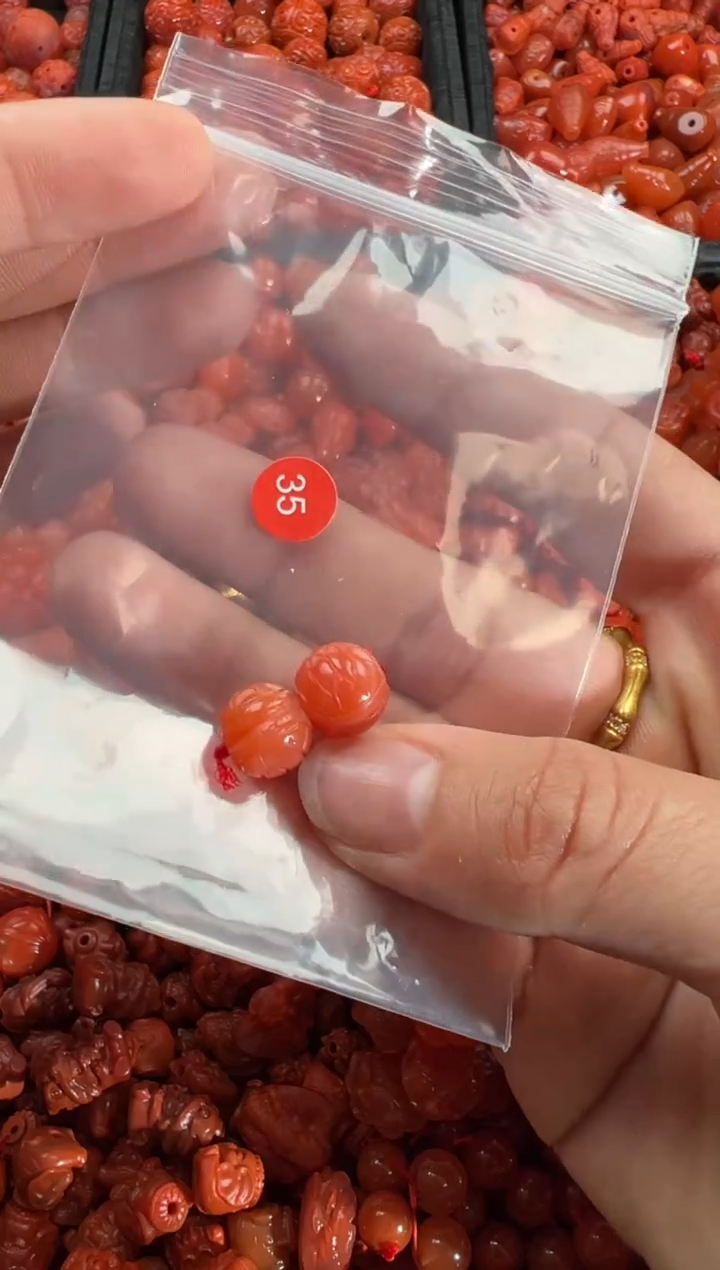 【闪购商品】南红玛瑙颈饰未镶嵌1