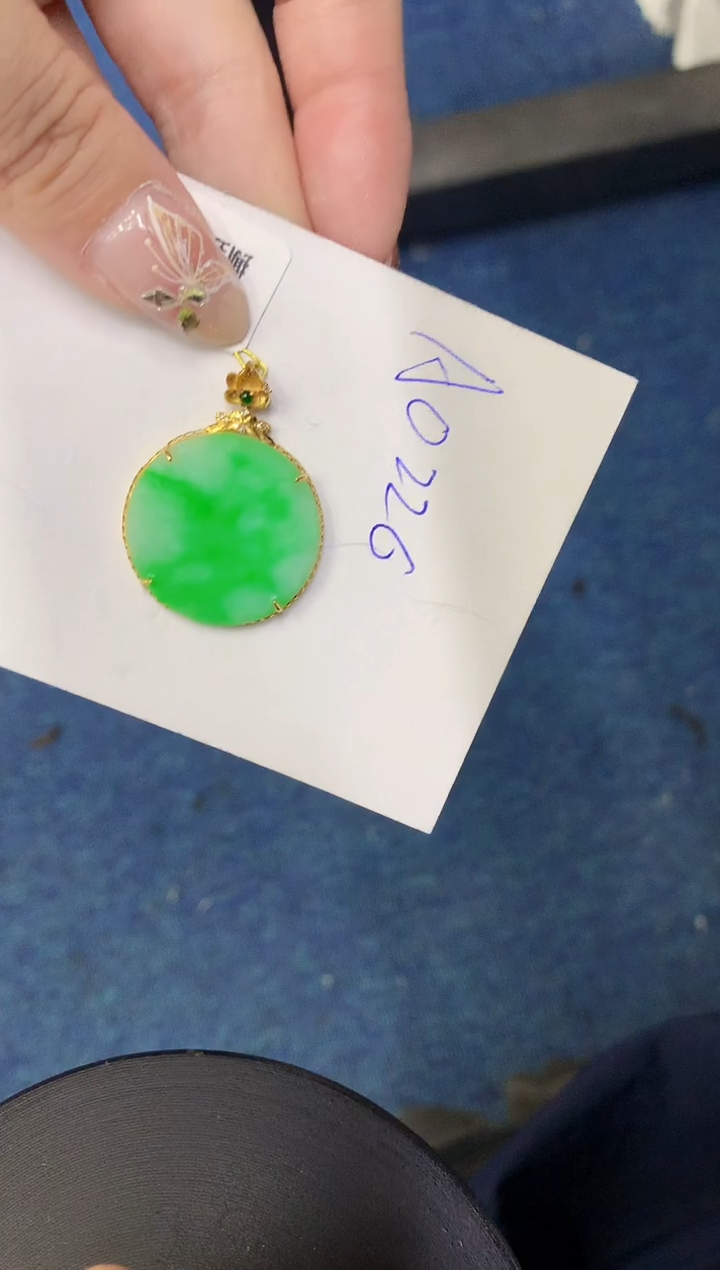 【闪购商品】翡翠颈饰18K金镶嵌00000000000