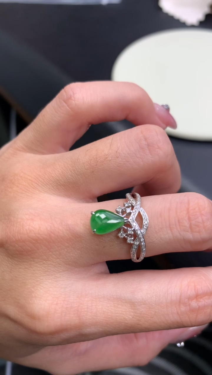 18K金镶嵌定制翡翠48小时鉴赏期 退货不扣服务费