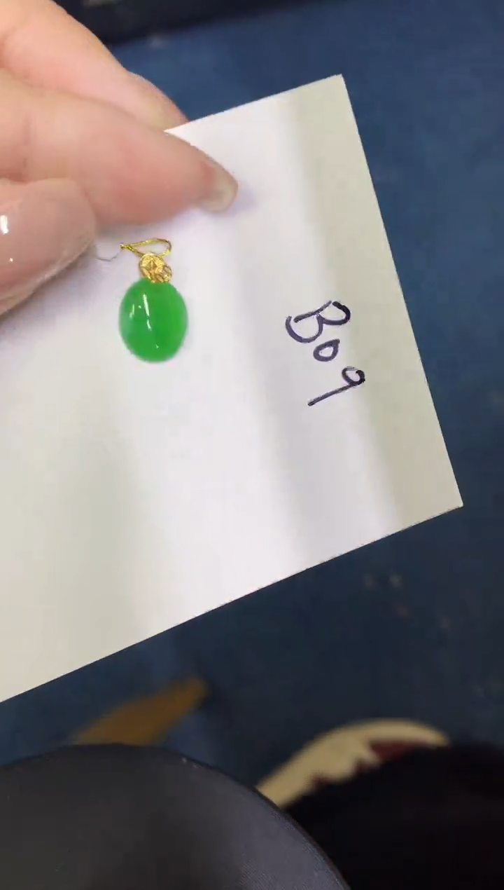 【闪购商品】翡翠颈饰18K金镶嵌00000000000