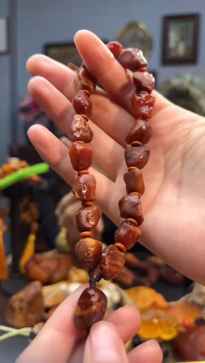 手串琥珀未镶嵌手持