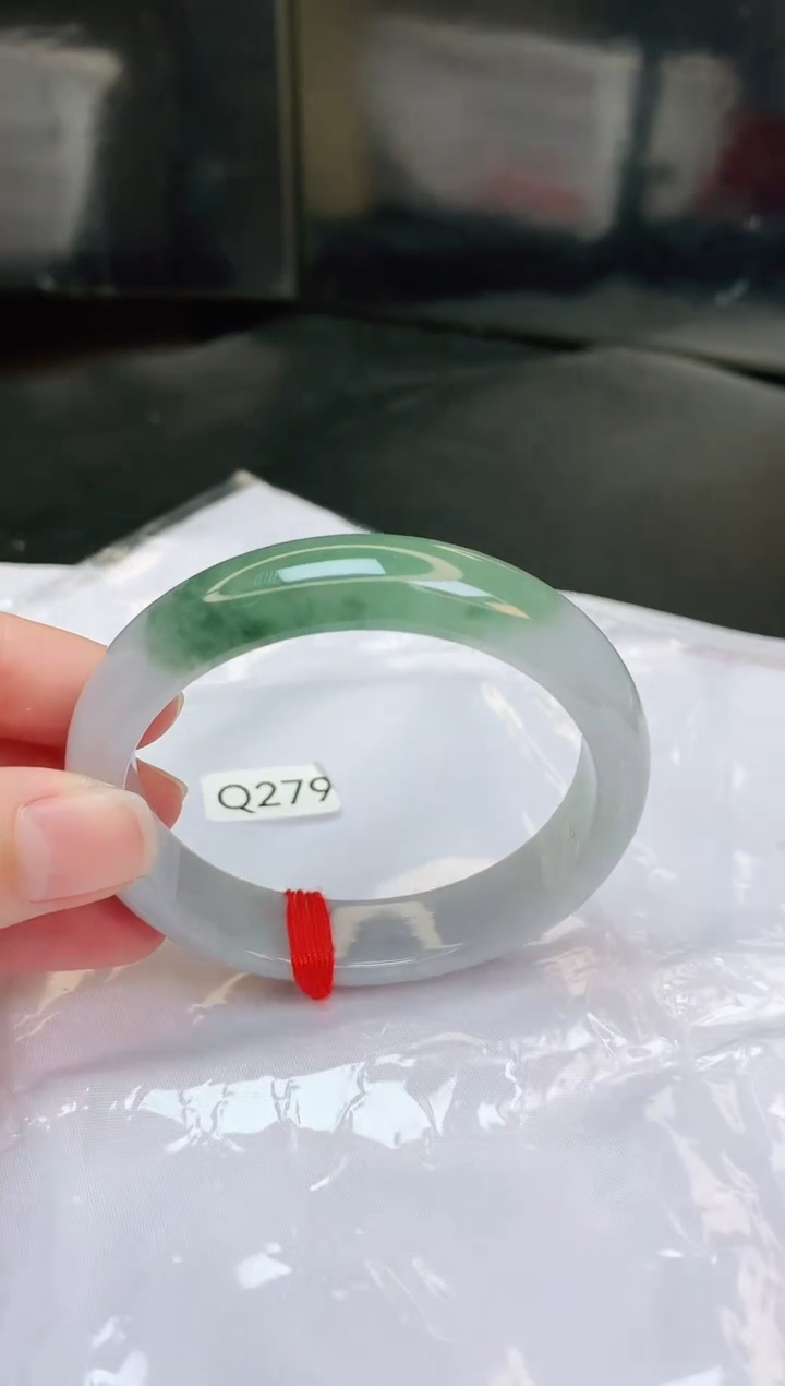 【闪购商品】翡翠手镯未镶嵌缅甸天然A货手镯