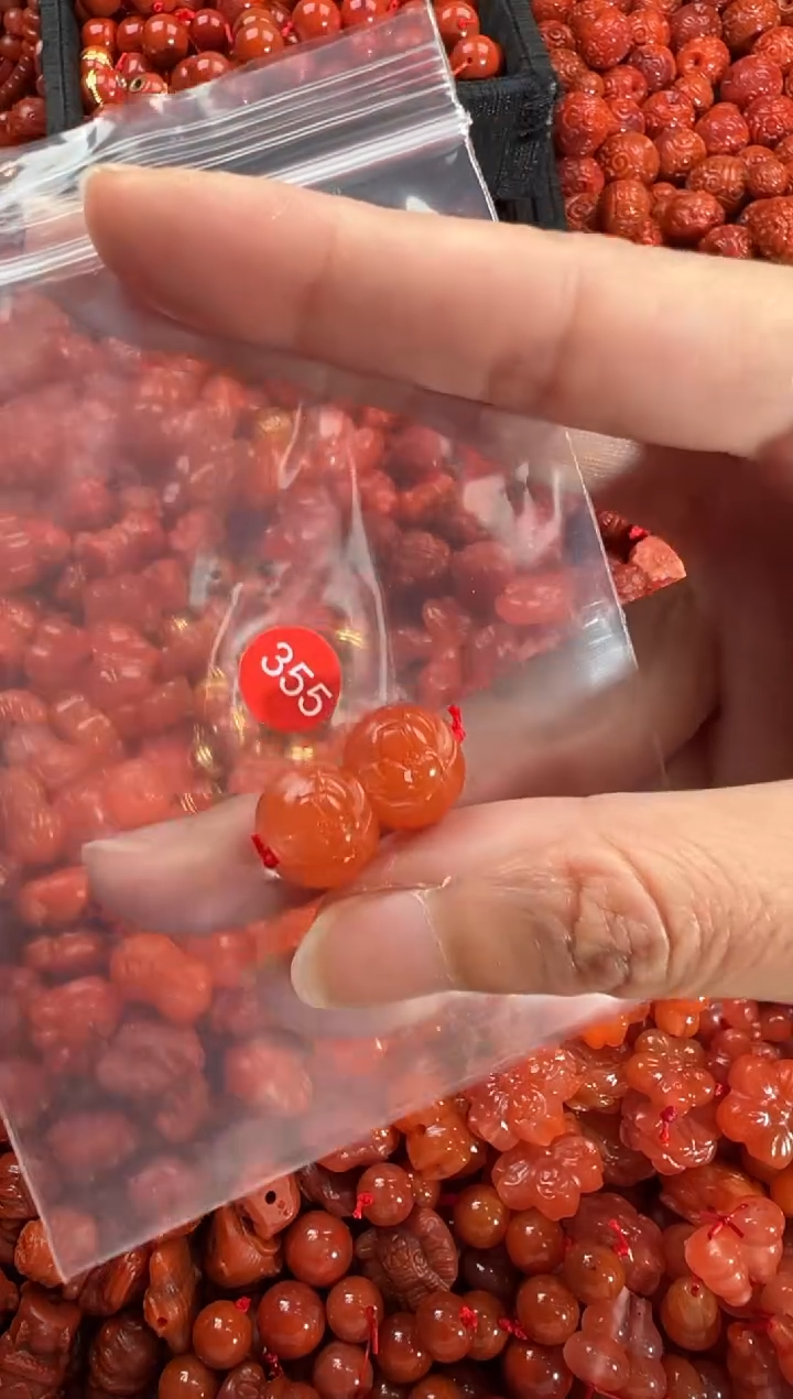 【闪购商品】南红玛瑙颈饰未镶嵌1