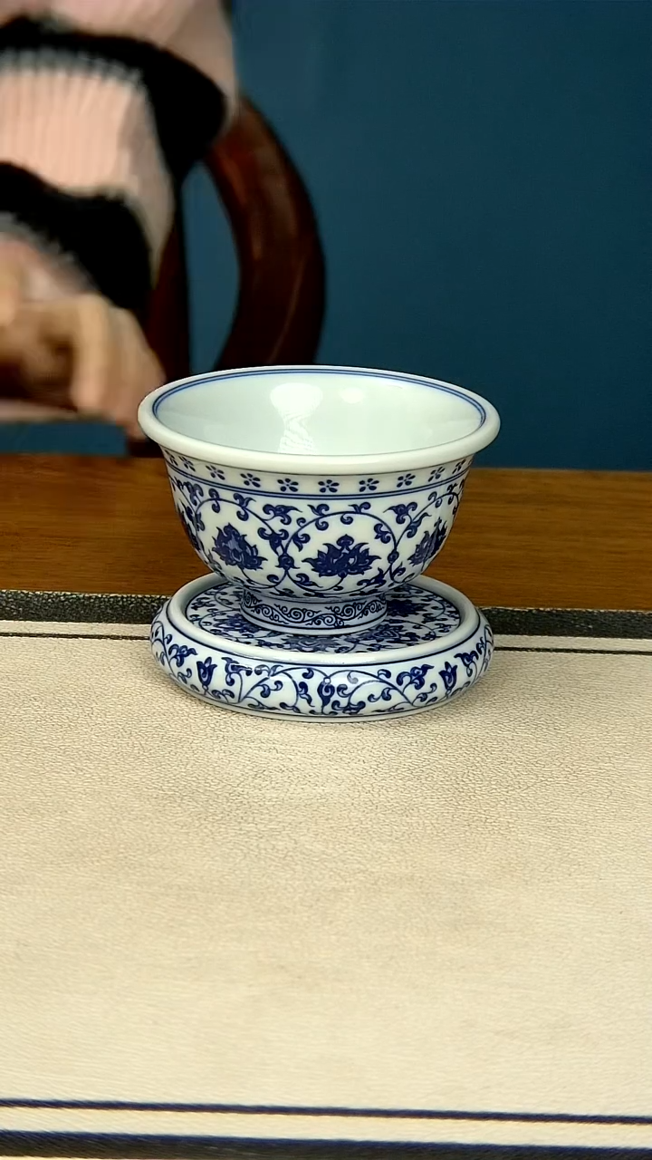 【闪购商品】青花缠枝莲两件套----大压
