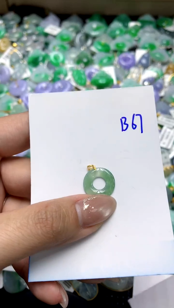 【闪购商品】翡翠颈饰18K金镶嵌1111111111111111