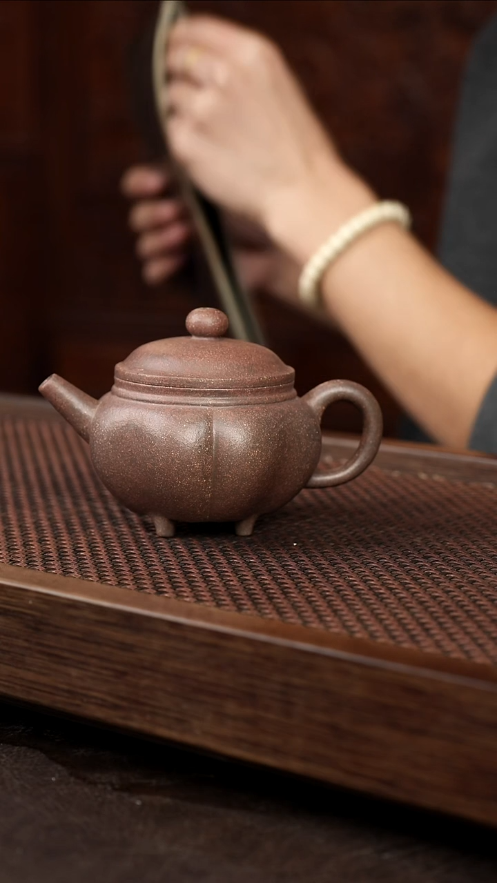 茶壶紫砂6-2四足金尊