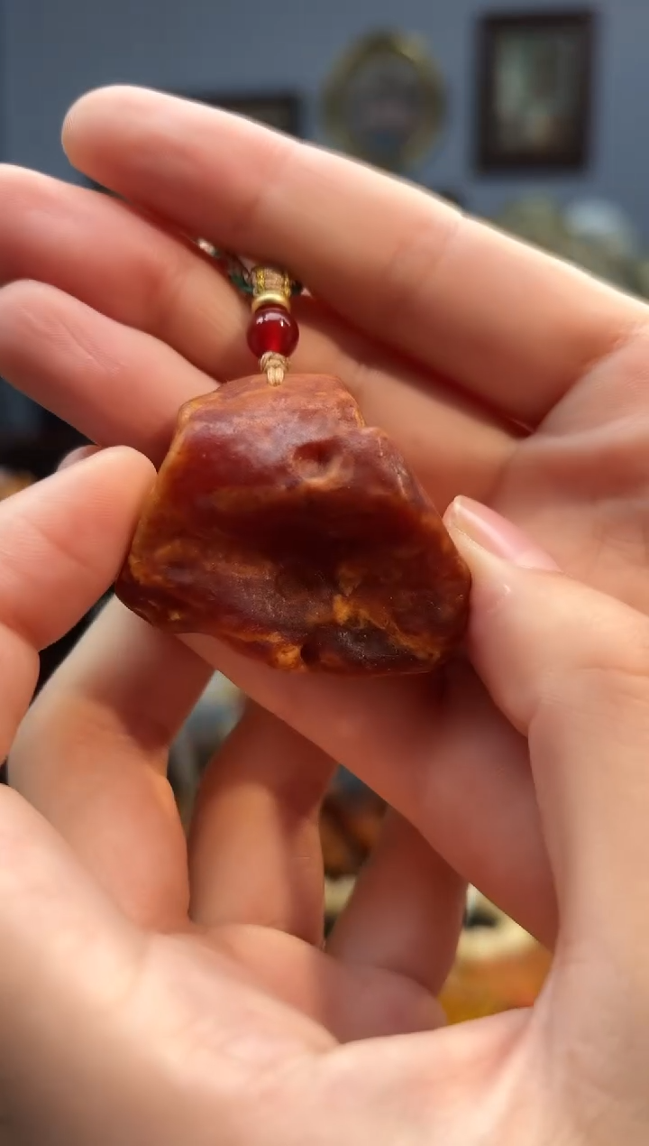 琥珀颈饰未镶嵌吊坠