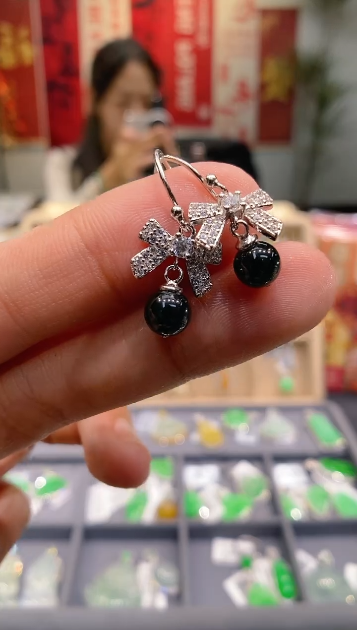 【闪购商品】翡翠吊坠(不含链)银S925镶嵌圆珠耳钉