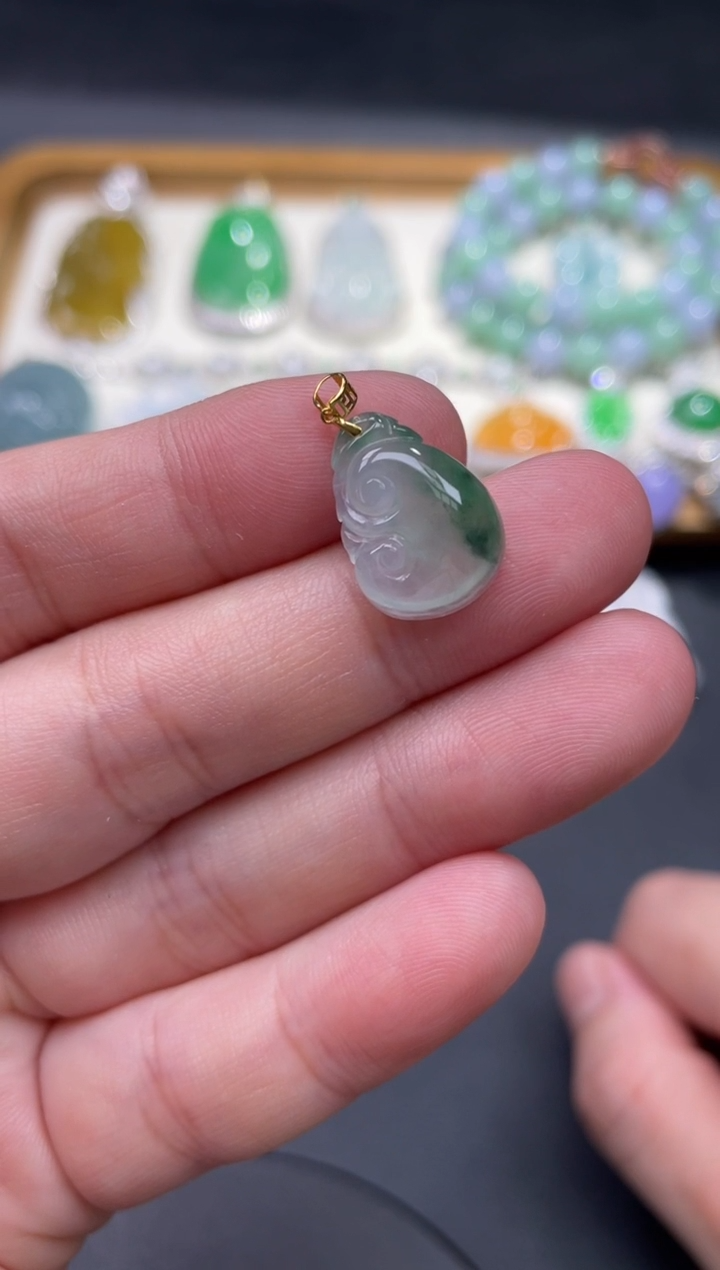 【闪购商品】翡翠颈饰18K金镶嵌5........