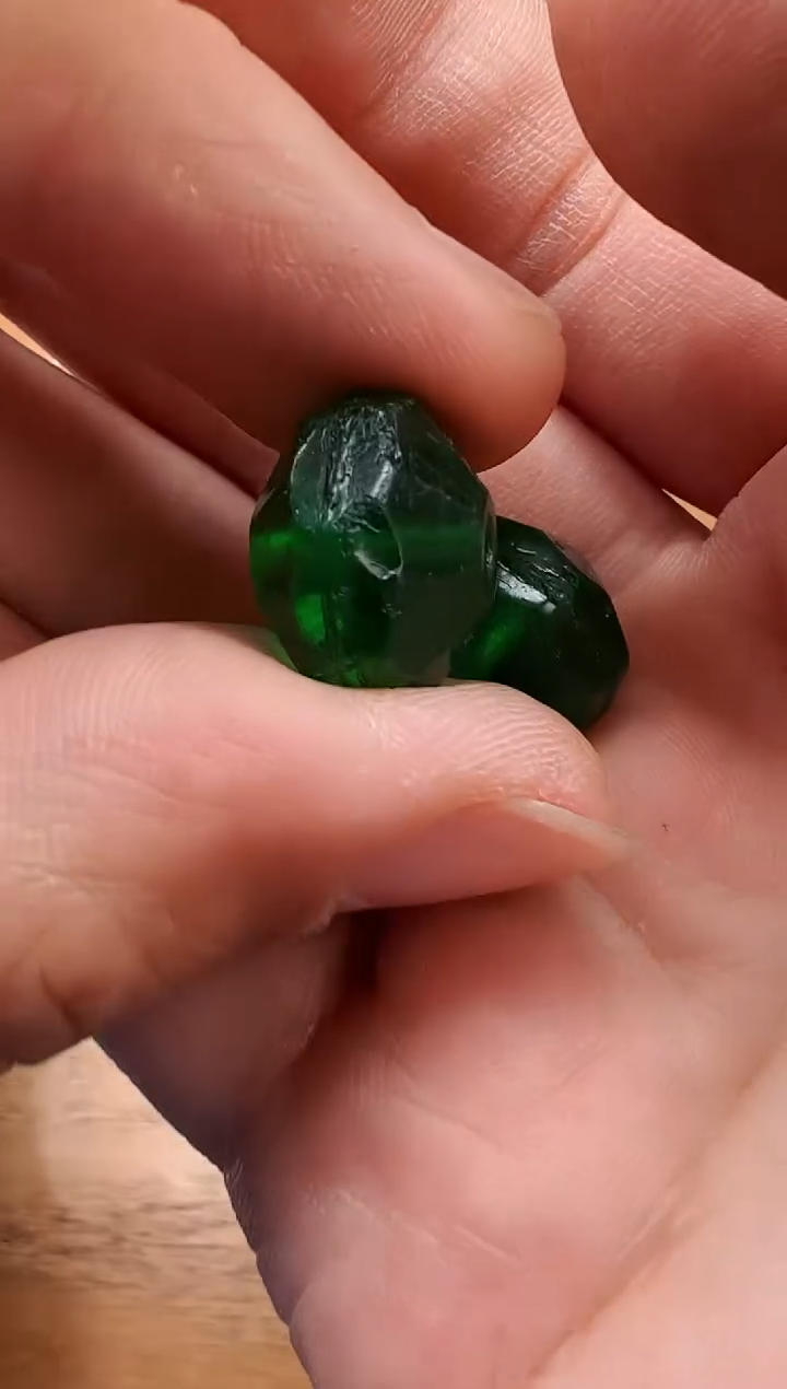 【闪购商品】琉璃颈饰【 肖钟出品 】随发1颗