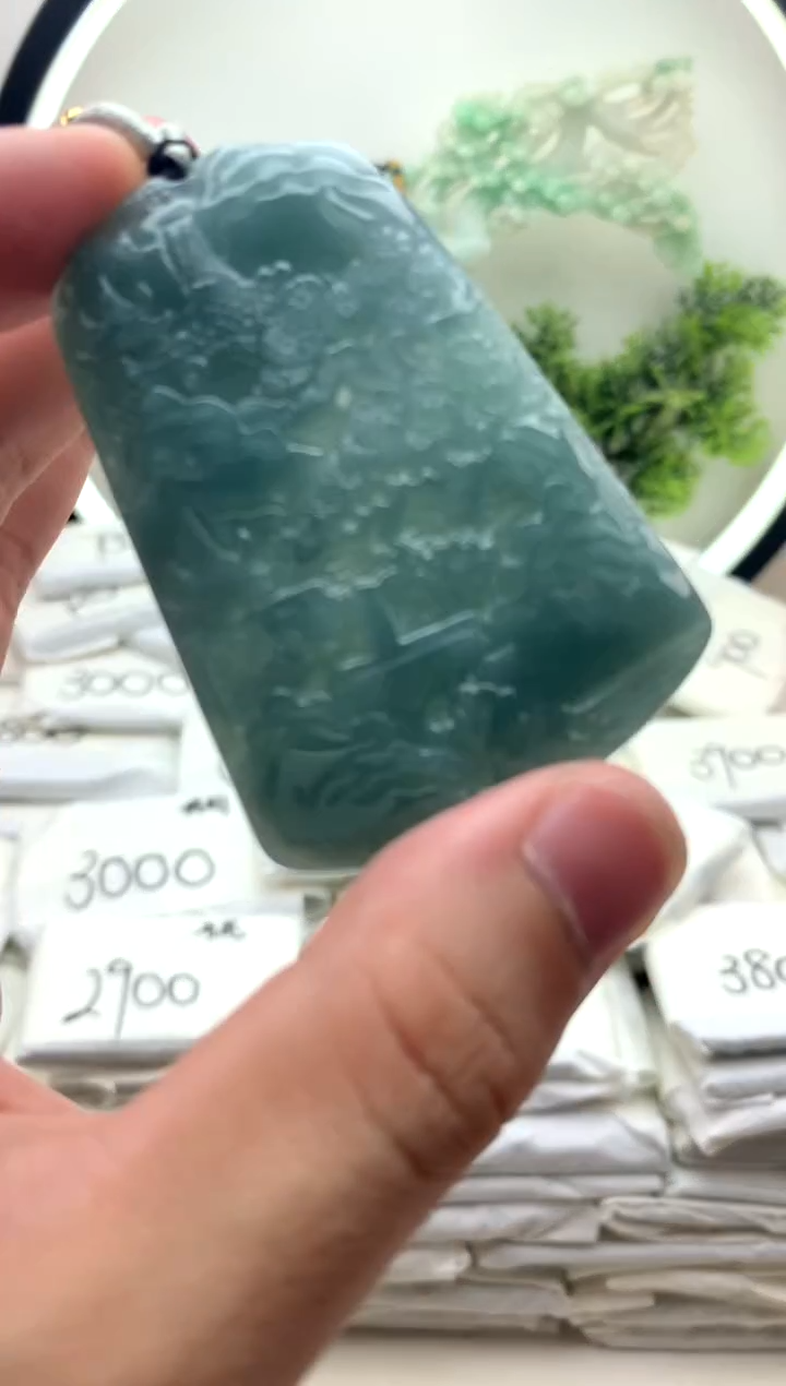颈饰未镶嵌翡翠山水1