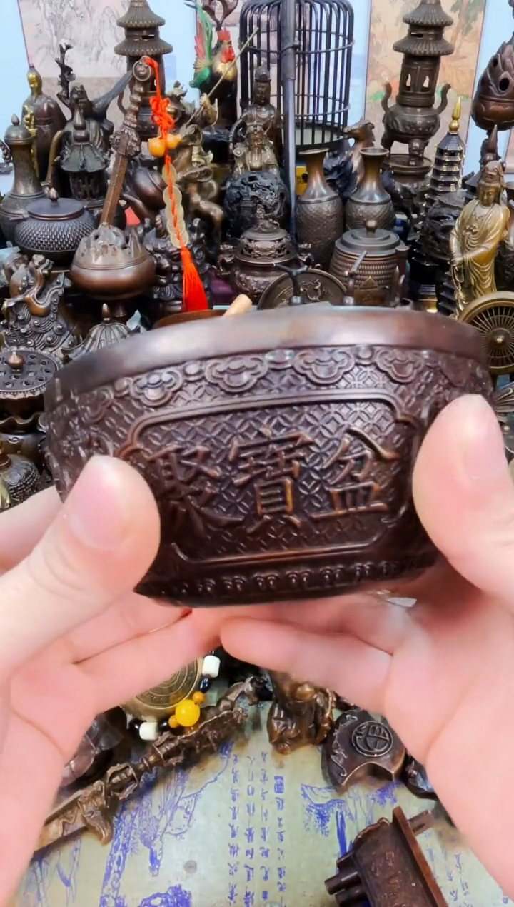 精铜工匠  独具韵味