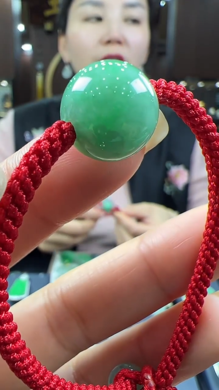 【闪购商品】翡翠挂件未镶嵌手绳 有棉丝