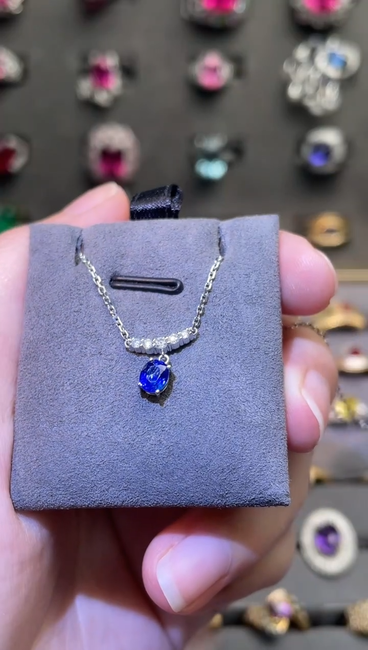 蓝宝石项链18K金镶嵌/斯里兰卡/明亮皇家蓝/0.52ct