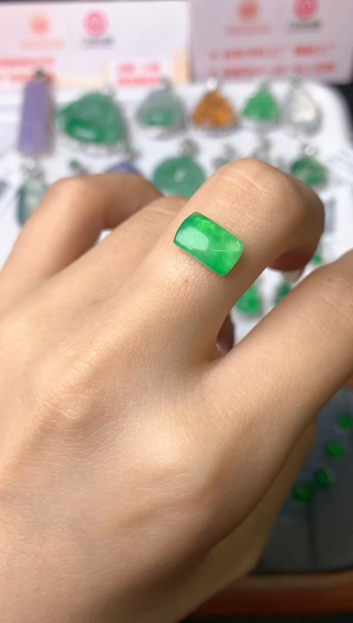 【闪购商品】定制翡翠未镶嵌裸石（镶嵌定制）