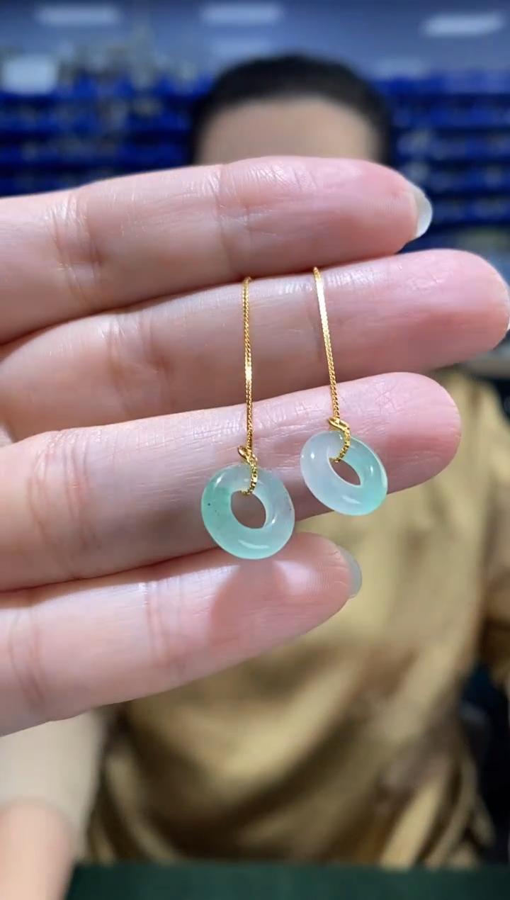 银S925镶嵌石英质玉（非洲翠）耳钉EZ5112