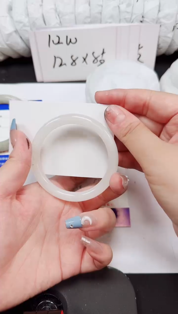 石英岩玉手镯未镶嵌173-54/55