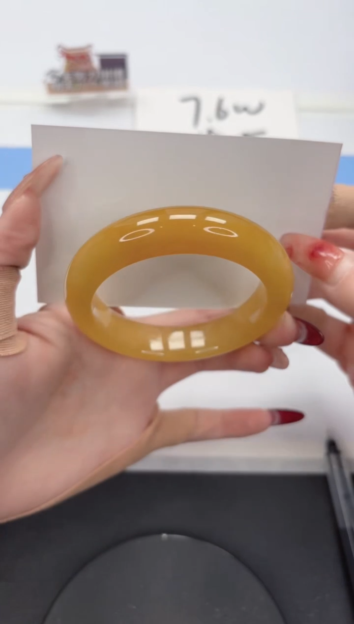 【闪购商品】石英质玉手镯未镶嵌A411-55.6