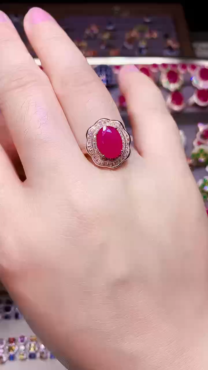 银S925镶嵌戒指红宝石....