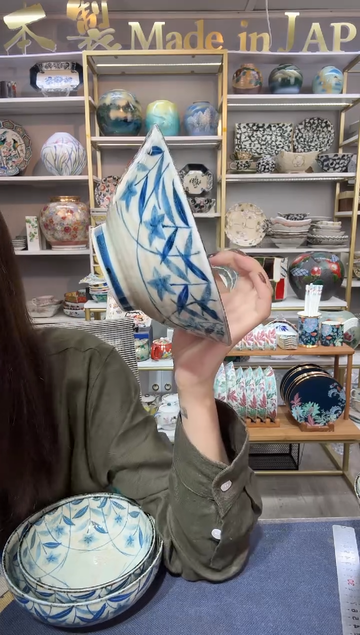 陶瓷黄泥桔梗18厘米斗笠面碗一只