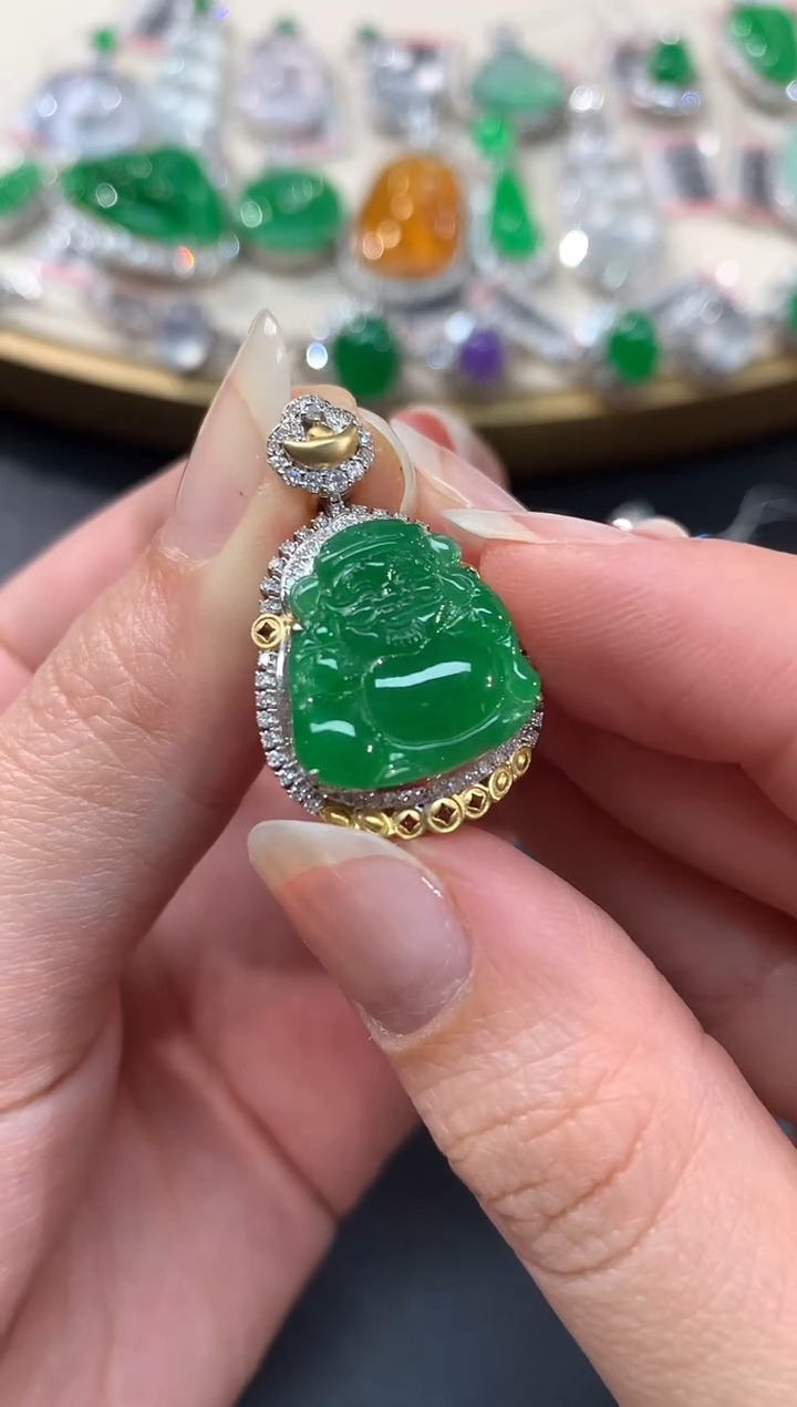 【闪购商品】翡翠吊坠(不含链)18K金镶嵌V44|15000