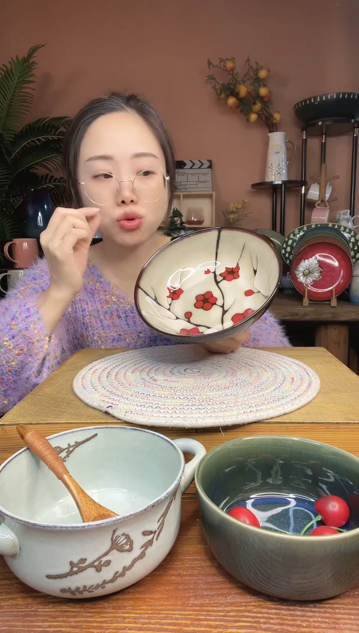 陶瓷8英寸手绘梅花碗 微瑕疵