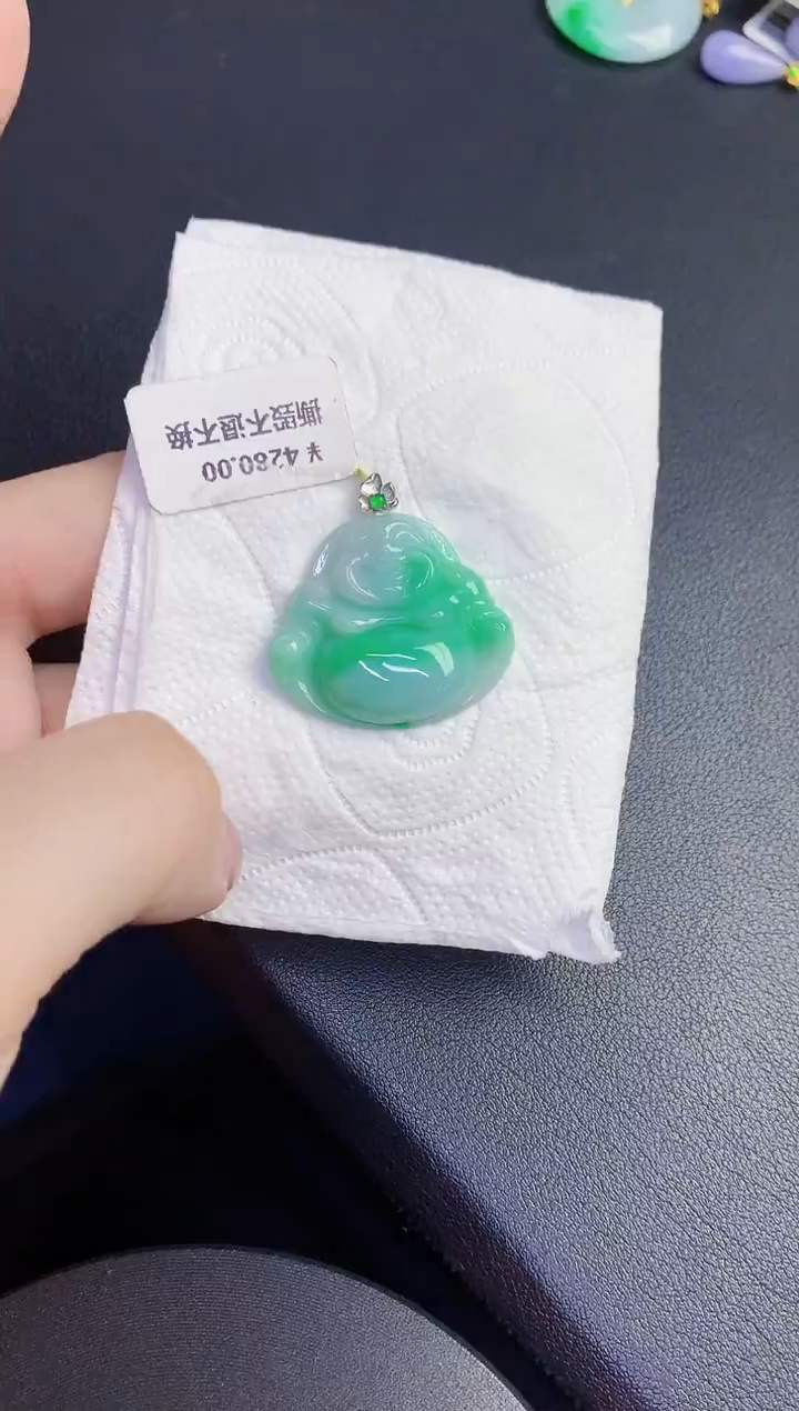 颈饰18K金镶嵌翡翠缅甸天然翡翠A货