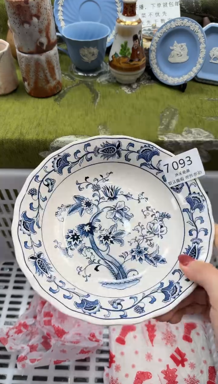 瓷片劉*瓷片 7 093