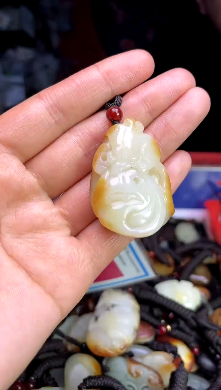 【闪购商品】和田玉未镶嵌颈饰1