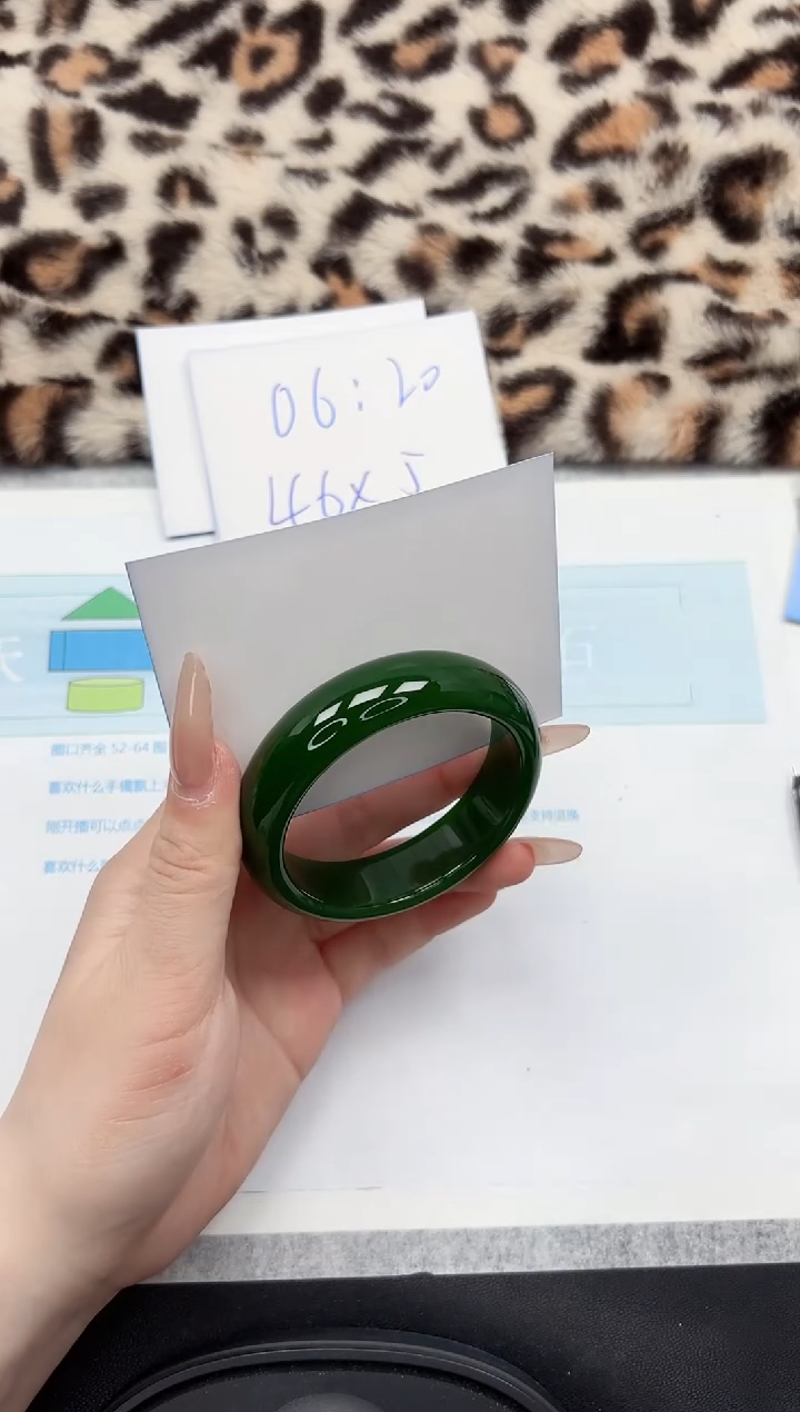 【闪购商品】石英质玉手镯未镶嵌205-54.8