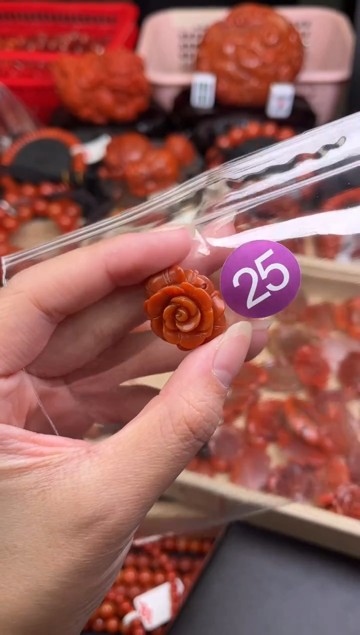 【闪购商品】南红玛瑙珠宝奇石未镶嵌25