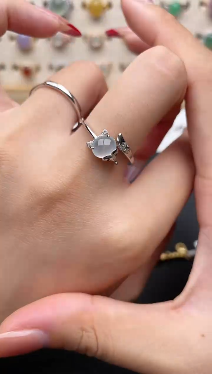 【闪购商品】翡翠戒指银S925镶嵌一物一证一礼盒